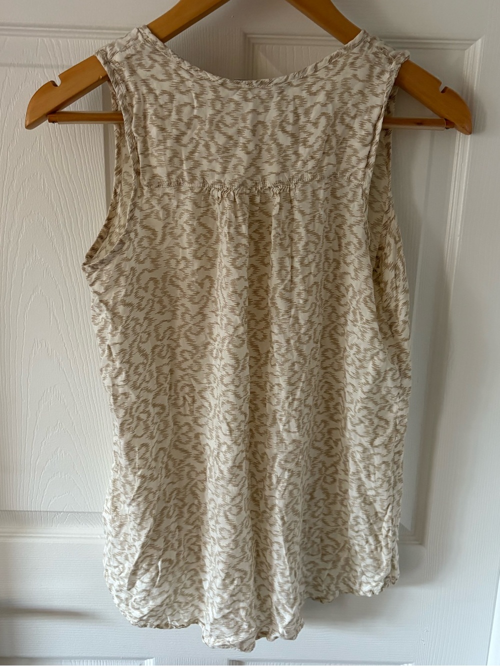 The North Face Anabella Tank Top – Boho Smocked Tie-Neck Shell Size M - Picture 2 of 4